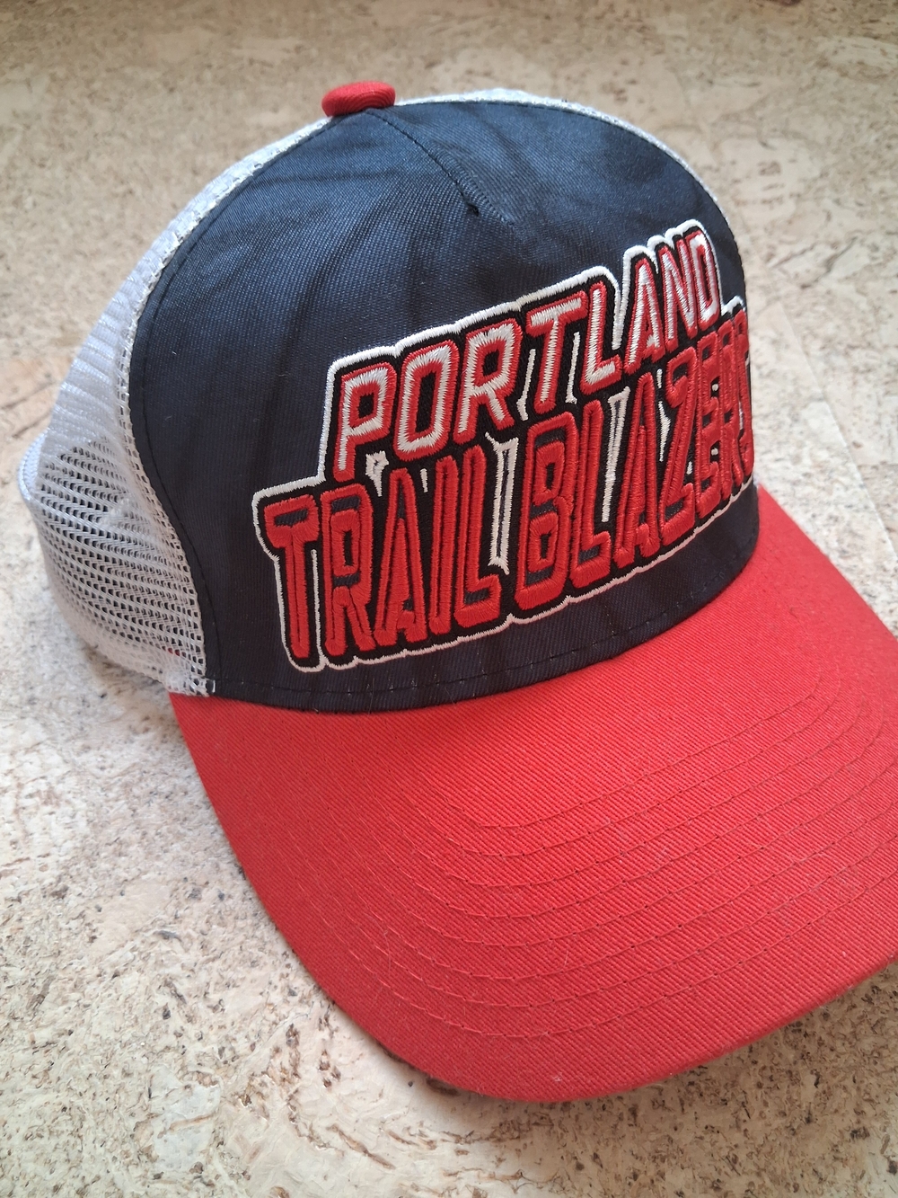 Mitchell & Ness Portland Trail Blazers Red, Black & White Kids Trucker Hat NWOT